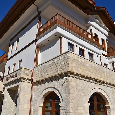 Hotel Rezidenca Desaret Berat Esterno foto