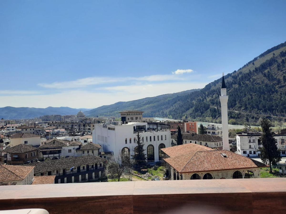 Hotel Rezidenca Desaret Berat Esterno foto