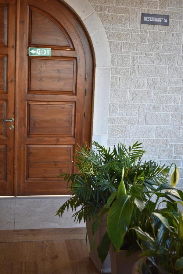 Hotel Rezidenca Desaret Berat Esterno foto