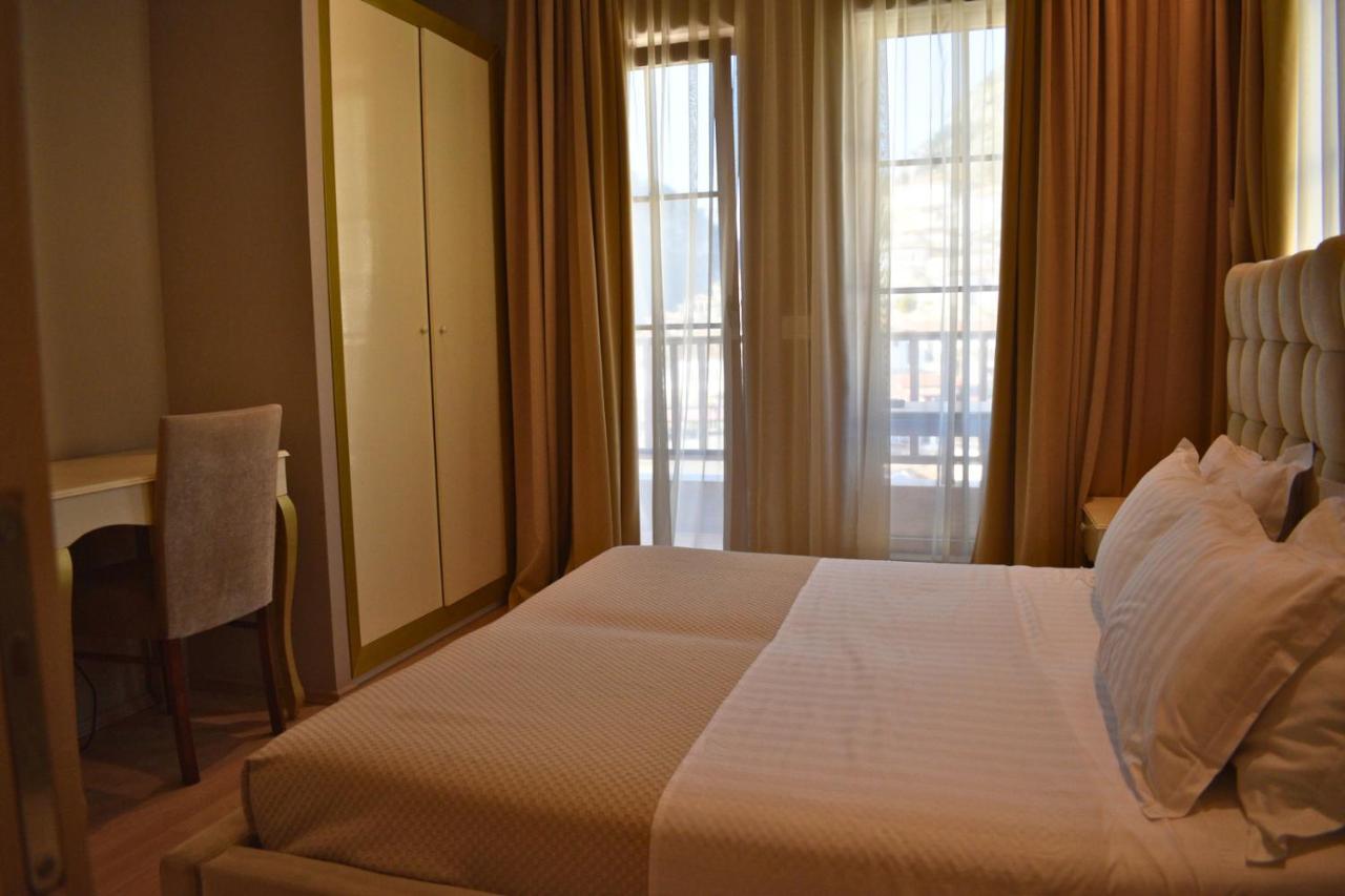 Hotel Rezidenca Desaret Berat Esterno foto