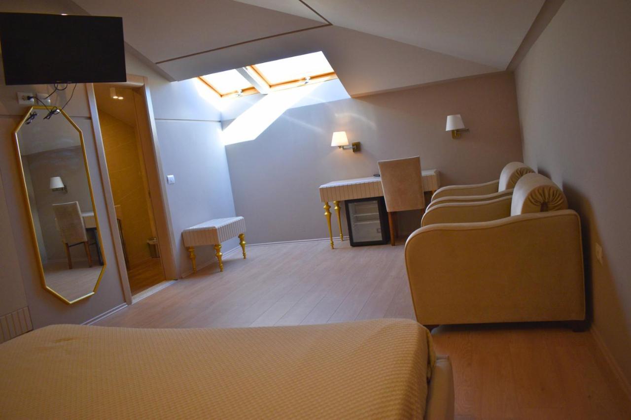 Hotel Rezidenca Desaret Berat Esterno foto