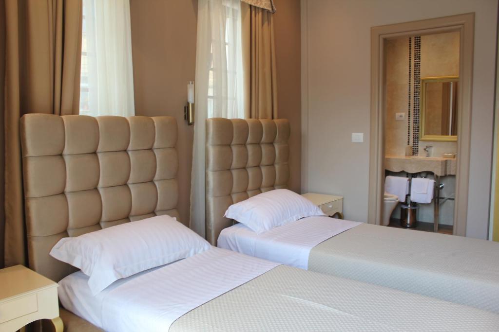 Hotel Rezidenca Desaret Berat Esterno foto