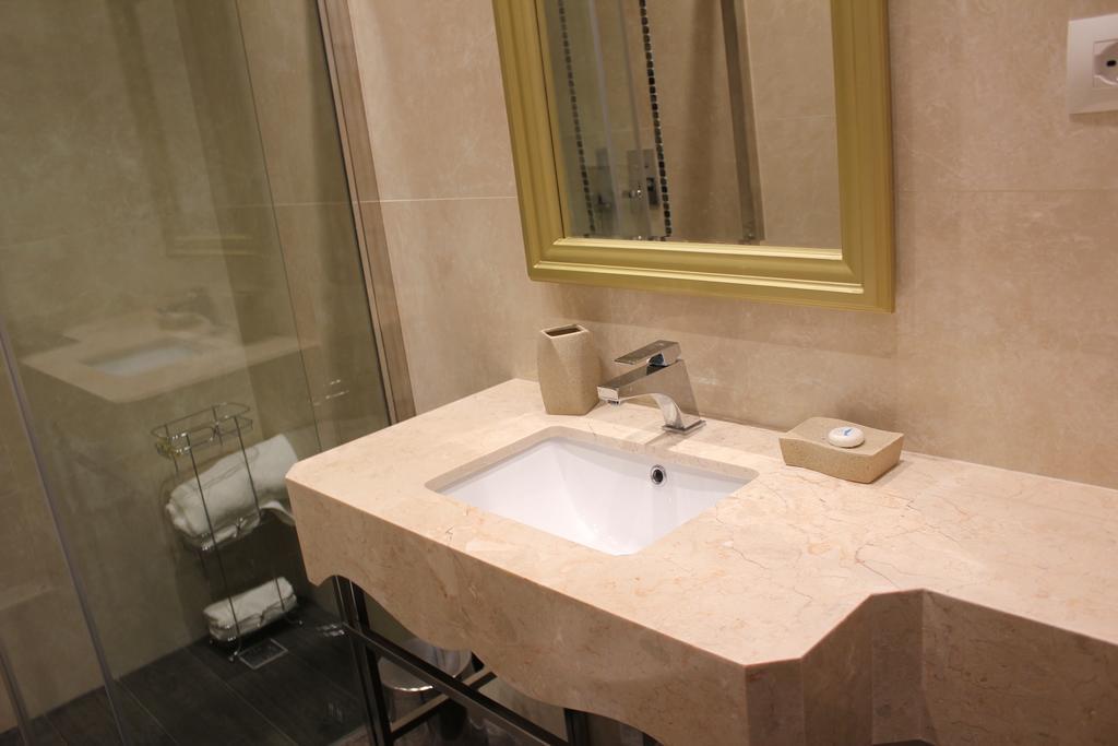 Hotel Rezidenca Desaret Berat Camera foto