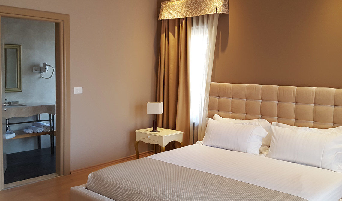 Hotel Rezidenca Desaret Berat Esterno foto